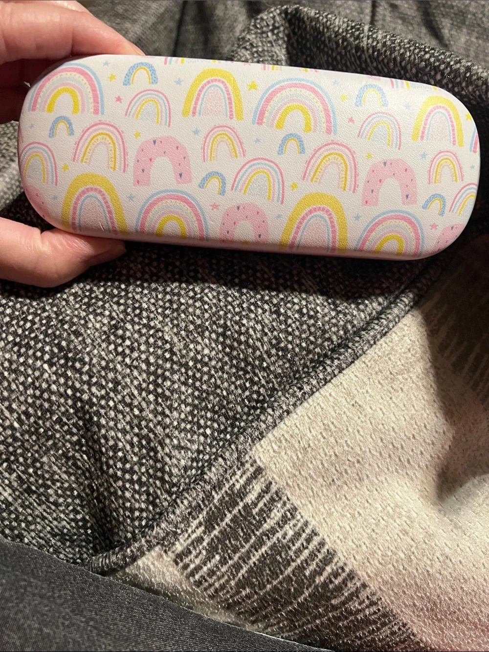 NWT Kids Rainbow Print Glasses Case Clean Kit